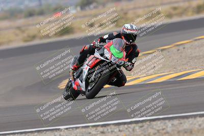 media/Sep-10-2022-SoCal Trackdays (Sat) [[a5bf35bb4a]]/Turn 11 (11am)/